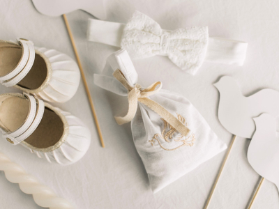 Personalisierte Schlüsselanhänger zur Taufe – Gravierte Geschenke mit Herz